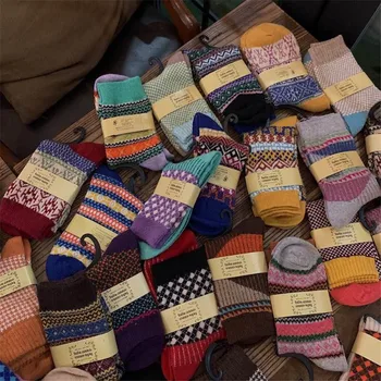 Открийте за себе си в момента: 10 чифта вълнени чорапи, дизайн Generation Totem, Домашни чорапи на пода, Топли вълнени чорапи до щиколоток