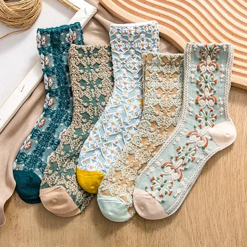 Модни дамски чорапи Памук с бродерия на цветя в корейски стил Harajuku 3D, Дантелени чорапи Kawaii, подарък за Коледа, Лолита, Лейси Цвете екип